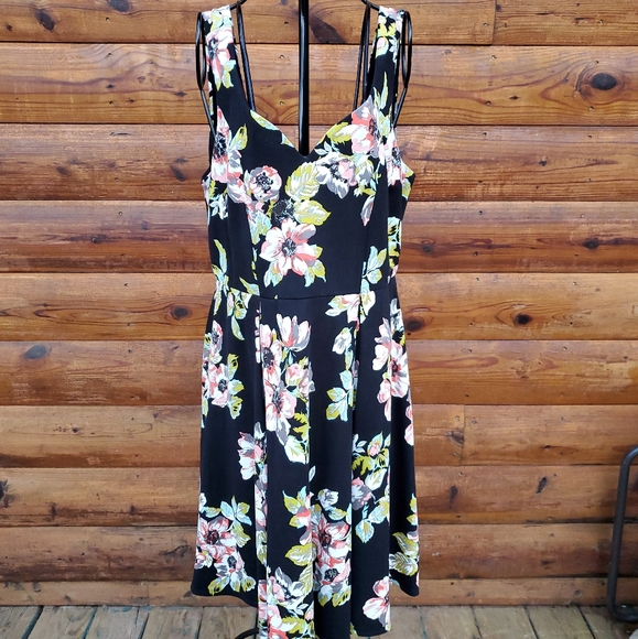 torrid Dresses & Skirts - Torrid Dress Size 16